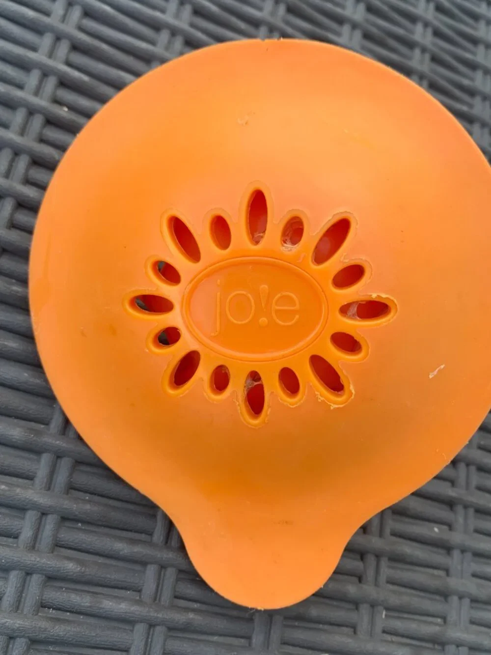 Joie Orange Manual Citrus Juicer & Squeezer Reamer